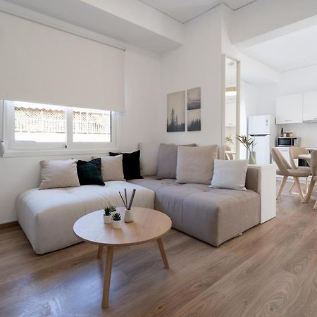 Athens Hideout Apt, Big Rooftop With City View Apartment ภายนอก รูปภาพ