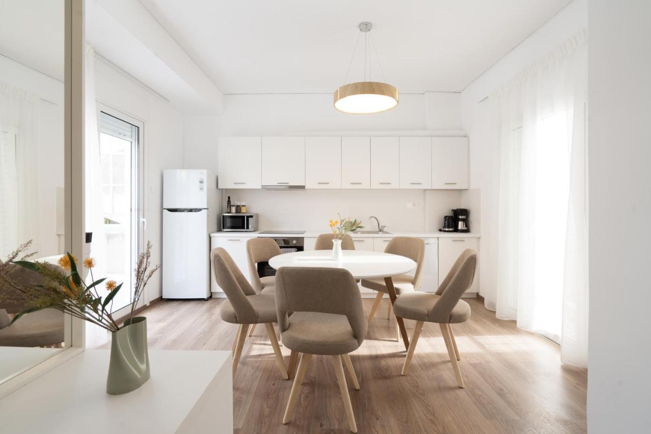 Athens Hideout Apt, Big Rooftop With City View Apartment ภายนอก รูปภาพ
