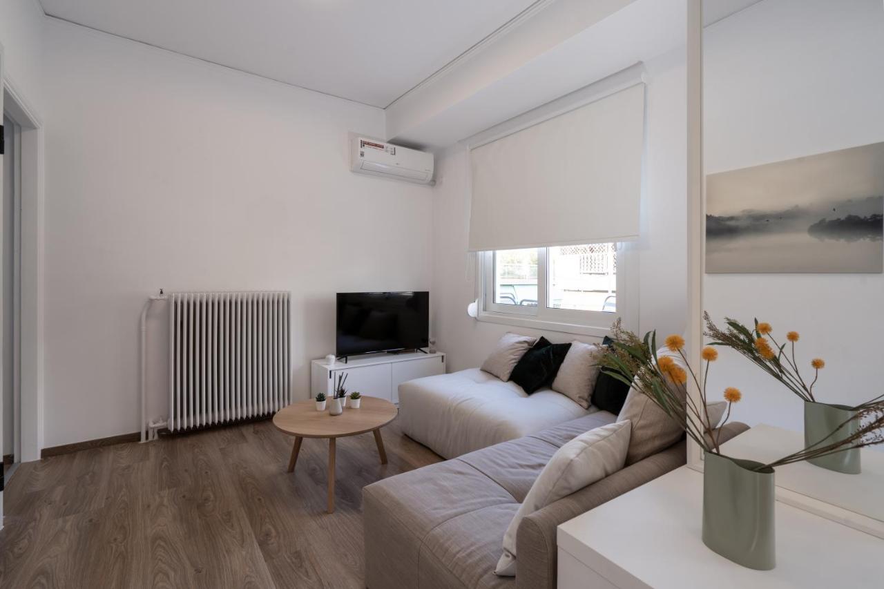 Athens Hideout Apt, Big Rooftop With City View Apartment ภายนอก รูปภาพ